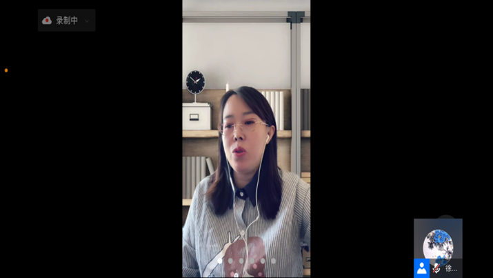 黄色仓库