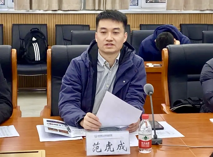 黄色仓库