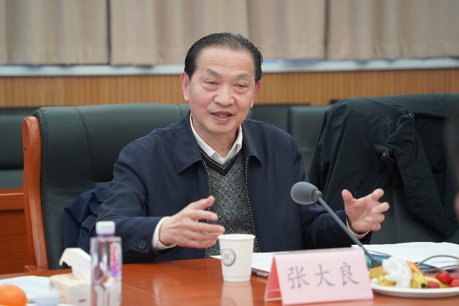 黄色仓库