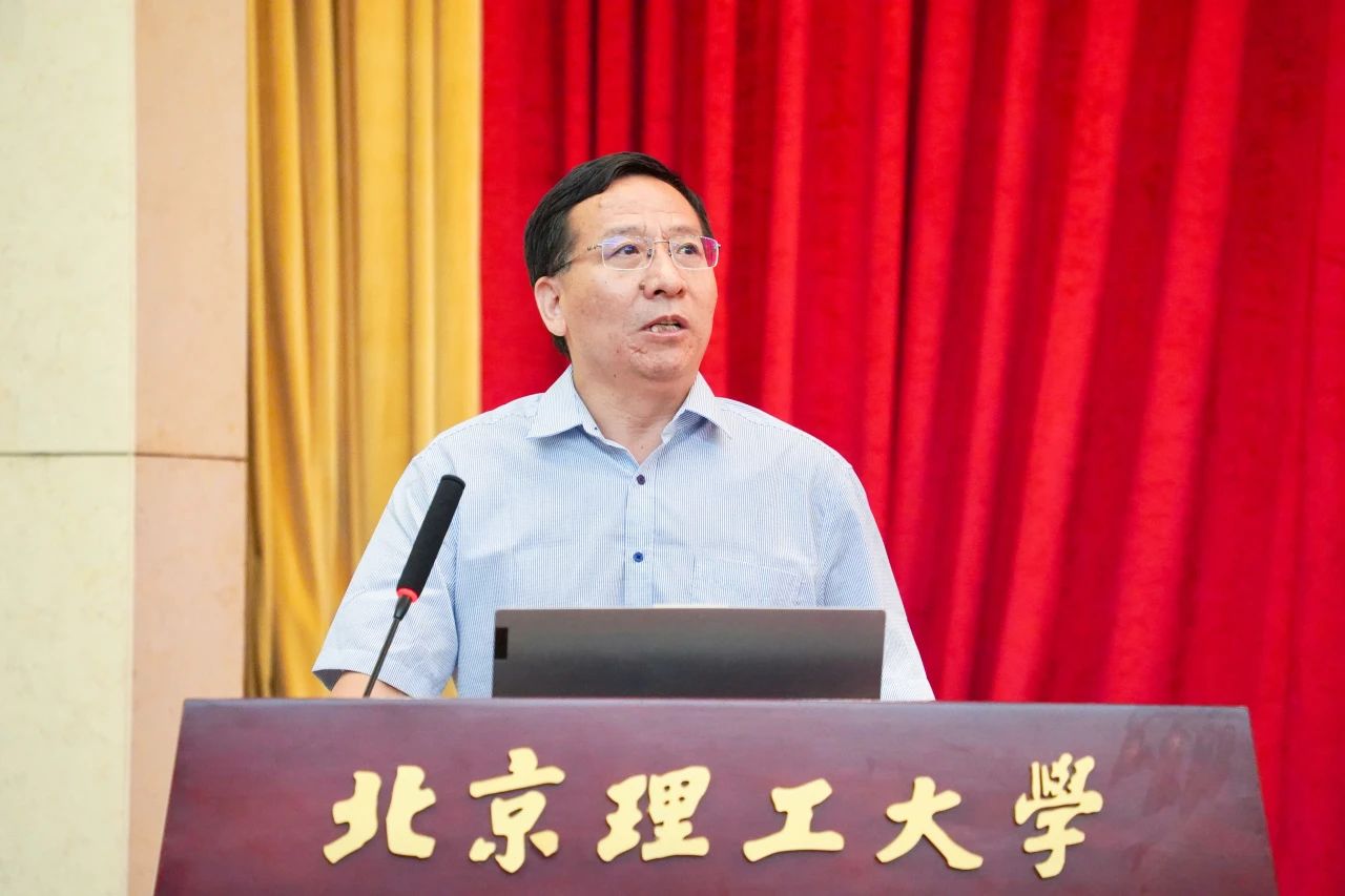 黄色仓库